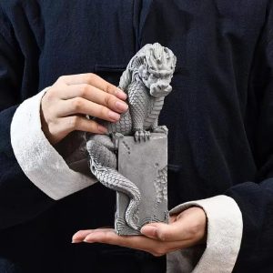 China Mascot Pan Dragon Pillar Statue